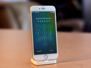 Найдет способ изменить Apple ID на заблокированном iPhone