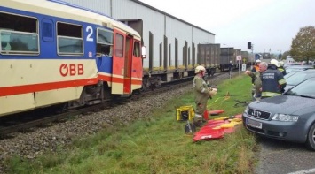 В Австрии пригородный поезд столкнулся с товарными вагонами, есть пострадавшие