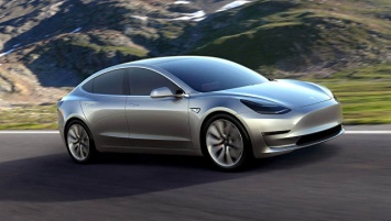 Tesla оснастит новые автомобили оборудованием, необходимым для автопилота