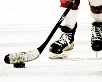 «Виннепегу» победила «Торонто» в матче НХЛ благодаря хет-трику Лайне