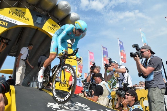 На «Тур де Франс» николаевец Андрей Гривко опережает фаворита гонки Контадора