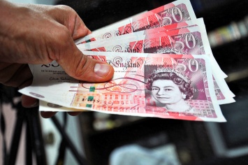 Британское правительство бещает сохранить независимость Банка Англии
