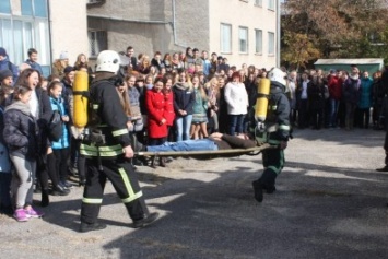 В День гражданской защиты Кропивницкое музыкальное училище на день превратилось в школу юного спасателя