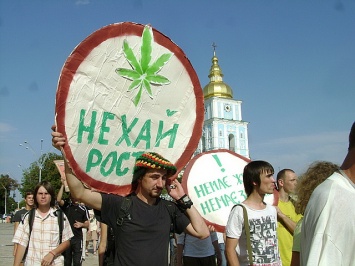 В Киеве пройдет марш за легализацию конопли. Приглашают "всех и каждого"