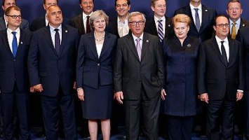 Саммит ЕС ограничился намеком на санкции против РФ за Сирию