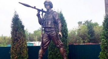 Депутат облсовета предлагает установить в Сумах памятник «Воину-добровольцу»