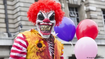 Баварский министр пообещал бороться со злыми клоунами
