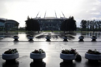 Впервые в истории российских футбольных стадионов на «Зенит-Арене» используют «выкатное» поле
