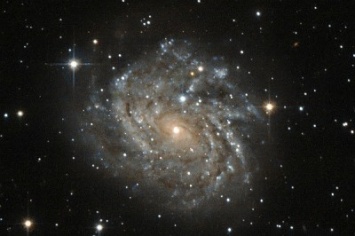 Но окраинах Галактики телескоп «Хаббл» сделал фото звезд аномально молодого возраста
