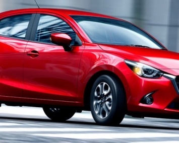 В Mazda 2 внедрена новая система прохождения поворотов
