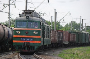 В Воронежской области грузовой поезд насмерть сбил 72-летнего мужчину