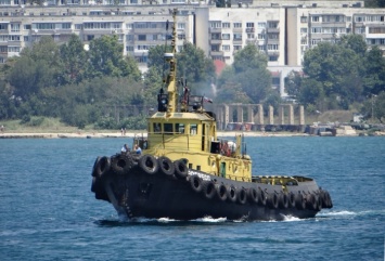 Подарок стоимостью 13 миллионов: одесские портовики отдали буксир в аннексированный Крым и не захотели забирать его обратно