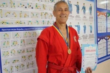 Павлоградец Алексндр Венгер стал вице-чемпионом мира по самбо