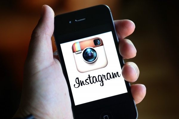 Instagram увеличивает разрешение сохраняемых снимков до 1080&215;1080 пикселей