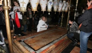 Плиту, на которой хоронили Иисуса Христа, впервые за 200 лет увидят христиане