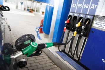 В минувшем месяце на автозаправках Черниговщины продали бензина лишь 73 процента от объемов прошлогоднего сентября