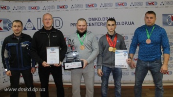 Спортсмены Днепровского меткомбината привезли медали кубка Украины по армлифтингу
