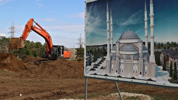 В Крыму заложили фундамент будущей Соборной мечети