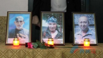«Не забудем, не простим». В оккупированной зоне «почтили память» боевиков «ЛНР» (Фото)