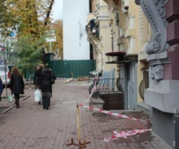 Памятник архитектуры на улице Владимирский начали реставрировать