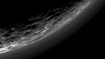 Специалисты НАСА получили последние данные о Плутоне с зонда New Horizons