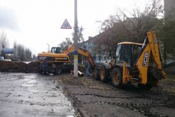 В Мирнограде перекрыли главную улицу и нагнали технику