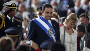 Бывшего президента Сальвадора арестовали по обвинению в коррупцию