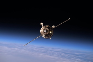 Космонавт рассказал о поднятии орбиты МКС