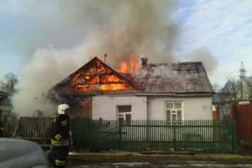 Пожар в Каланчаке: минувшей ночью горел жилой дом (фото)