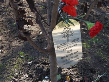 Министр обороны почтил память павших николаевских военных