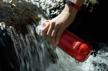 Ecomo - «умная» бутылка, которая самостоятельно фильтрует воду