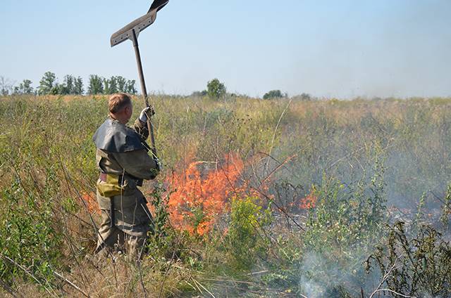 В Николаеве более трех часов тушили пожар (ФОТО)