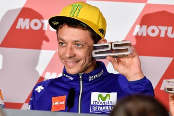 MotoGP: Валентино Росси пообещал вывести Виньялеса на уровень Лоренцо