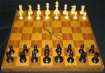 В Далласе пройдут торги за шахматную доску Спасского и Фишера