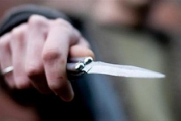 На Полтавщине мужчина получил ножовое ранение после ссоры с женой