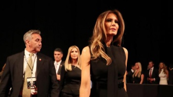 Мелания Трамп: дизайнеры рассказали о модных привычках первой леди США (фото)