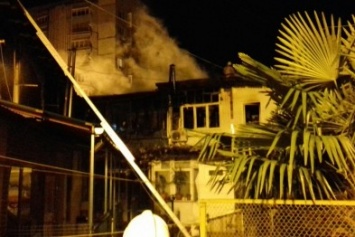 Шесть квартир сгорели в жилом доме в Ялте