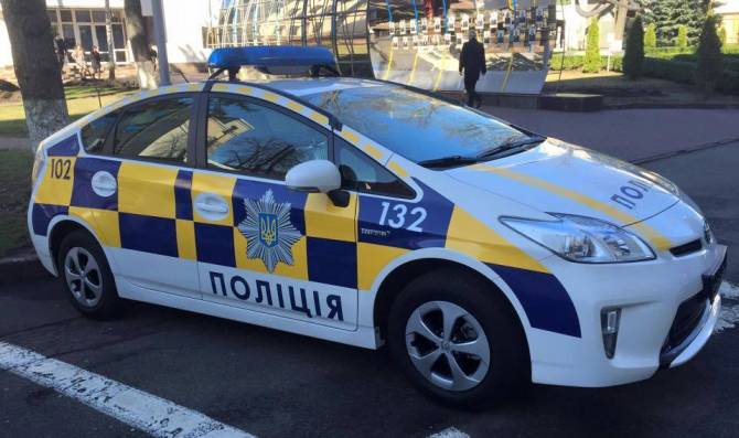 Патрульная полиция в Киеве задержала пытавшегося сбежать нетрезвого водителя Porsche Cayenne