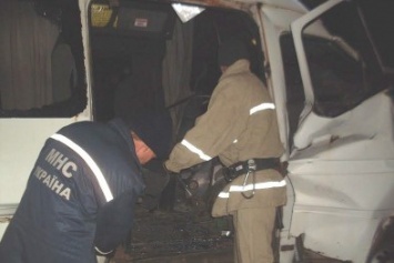 Спасатели, примачвшиеся на место аварии под Павлоградом, увидели страшную картину (Фоторепортаж)