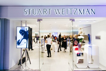 В Киеве открылся бутик Stuart Weitzman