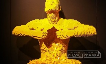 В Бразилии показывают выставку необычных скульптур из Lego