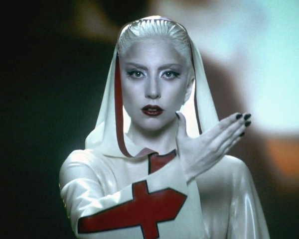 Леди Гага снялась в пятом сезоне «Американской истории ужасов»