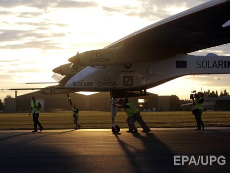 У самолета на солнечных батареях Solar Impulse 2 сгорели батареи