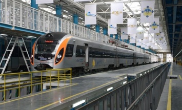 Маршрут поезда Интерсити Киев-Львов могут продолжить до Польши