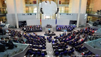 В Германии принят четвертый подряд бездефицитный бюджет