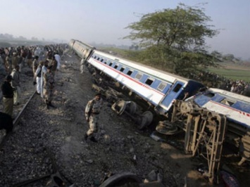 Иран: Столкновение пассажирских поездов унесло 44 жизни