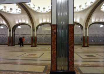Станция метро «Проспект Большевиков» в Санкт-Петербурге закрыта из-за обнаружения бесхозных коробок