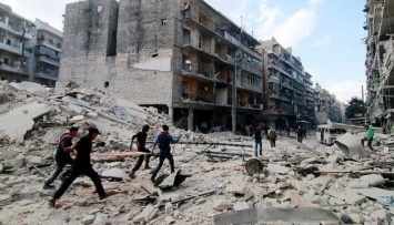 Гумпощь для Алепо предлагают доставлять "по небу"