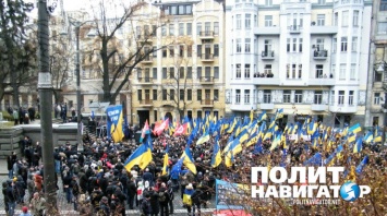 Саакашвили на митинге-презентации партии в Киеве кричал, что он - не агент Кремля