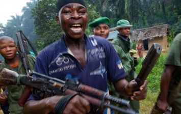 В межэтнических столкновениях в Конго боевики убили более 30 мирных жителей